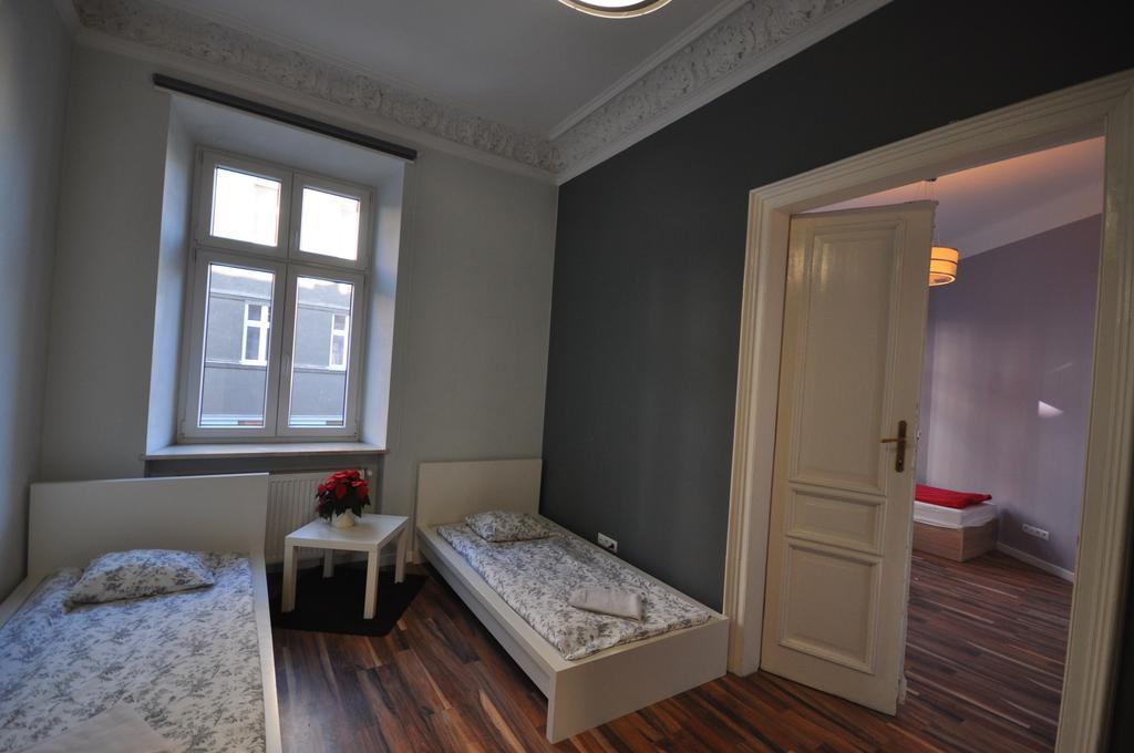 Hostel Yellow Krakow Phòng bức ảnh
