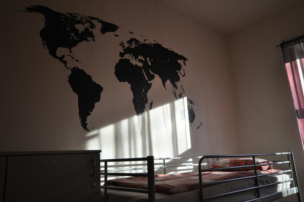Hostel Yellow Krakow Ngoại thất bức ảnh