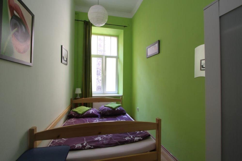 Hostel Yellow Krakow Ngoại thất bức ảnh