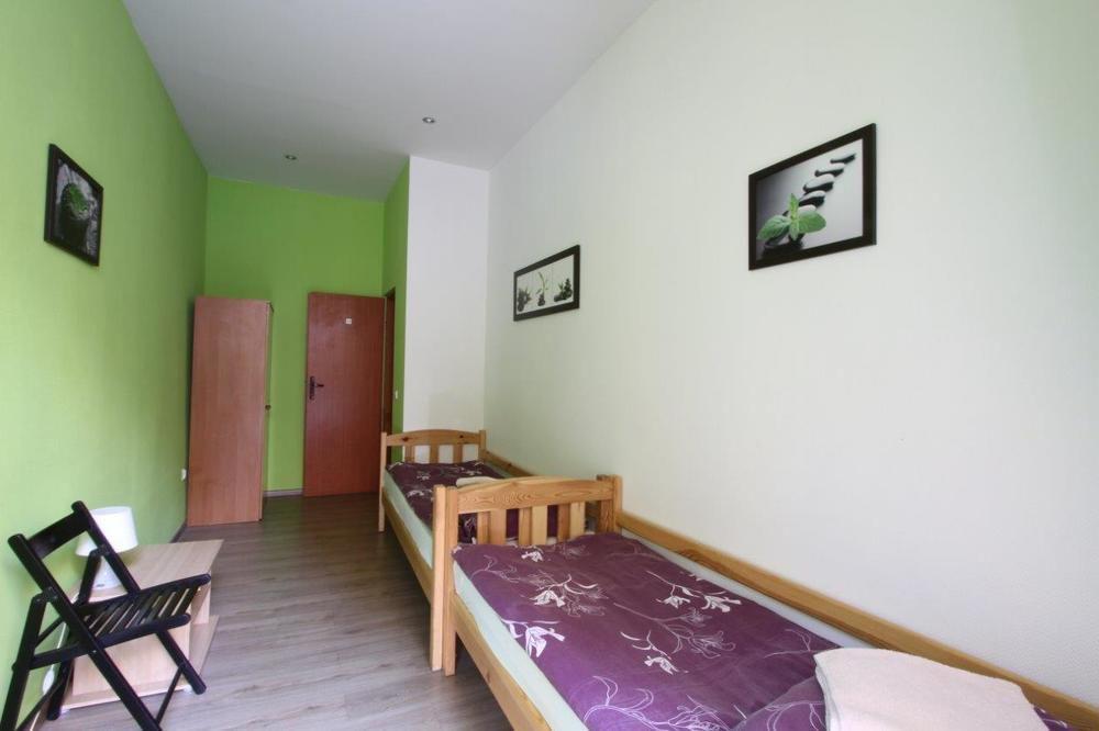 Hostel Yellow Krakow Ngoại thất bức ảnh